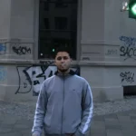 Bild: Kann auch Fußgänger: SUV-Fahrer Pashanim Foto: ADS